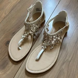Brand new JustFab Sandals
